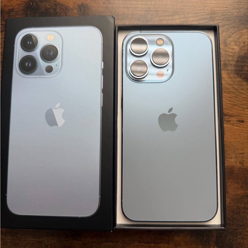 Apple iPhone 13 Pro- Sierra Blue 128 GB